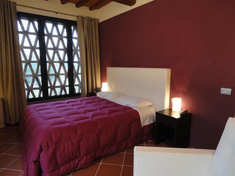 Tavarnuzze Il Poggiolo Delle Rose Bed&Breakfast מראה חיצוני תמונה